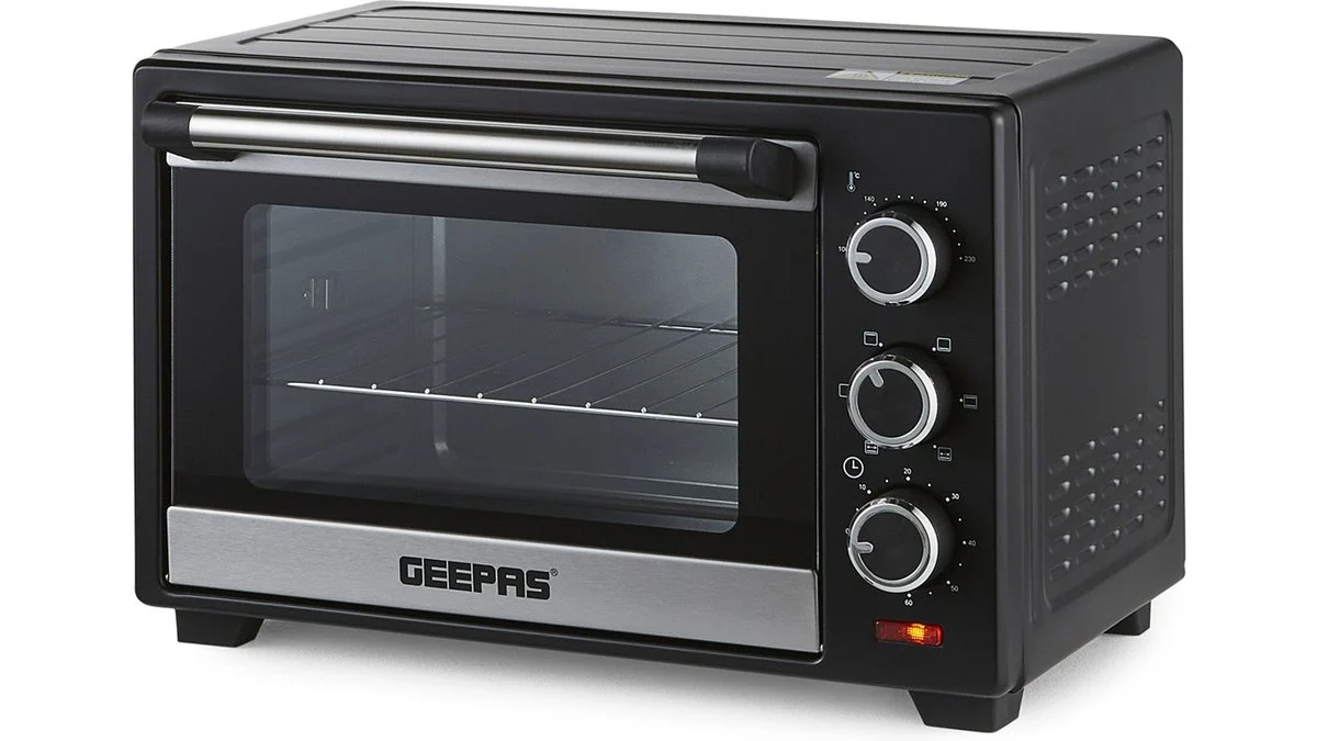 Geepas 19L compact electric mini oven with rotisserie, bake, roast and grill