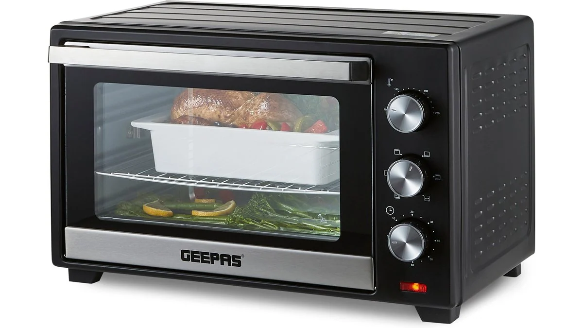 Geepas 30L electric mini oven and grill cooker with rotisserie